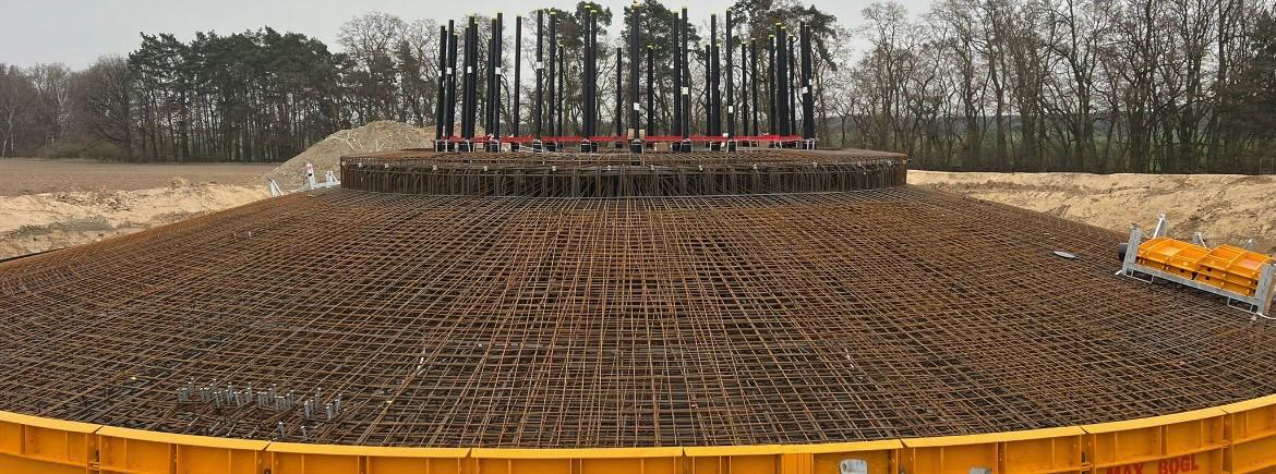 Large reinforced concrete slab prepared with steel rebar